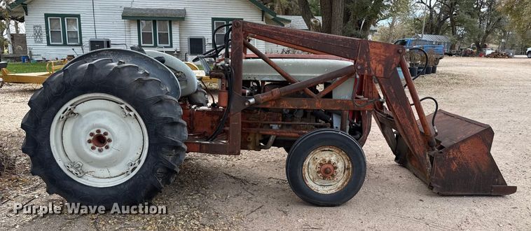 image for item EP0983 1958 Ford 841 