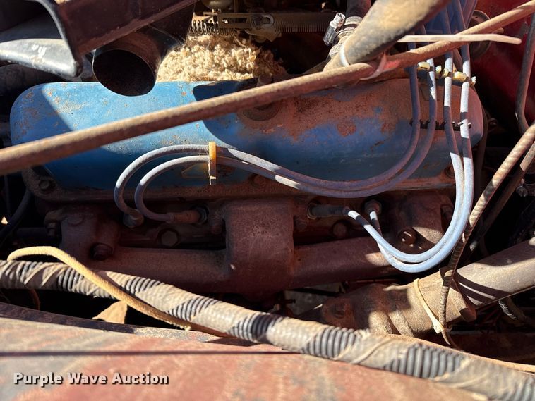 image for item EP2544 Chevrolet 6400 flatbed truck