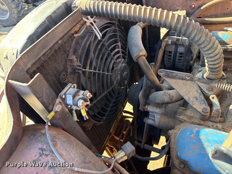 image for item EP2544 Chevrolet 6400 flatbed truck