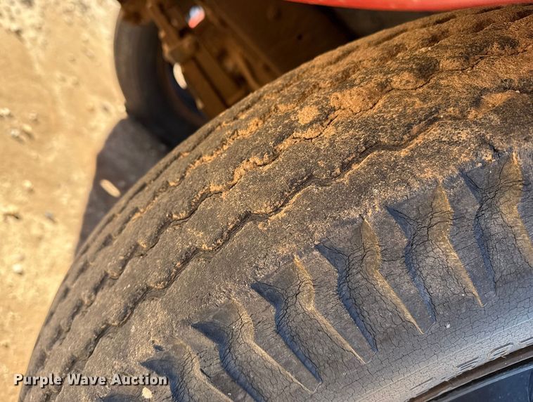 image for item EP2544 Chevrolet 6400 flatbed truck