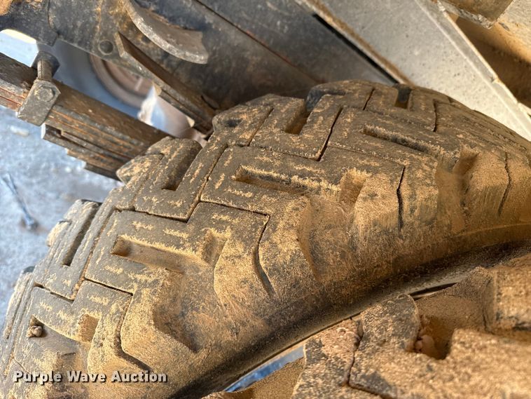 image for item EP2544 Chevrolet 6400 flatbed truck