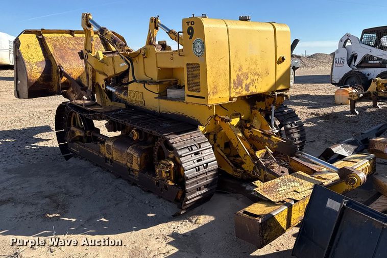 image for item EP2546 Drott 9K3 track loader