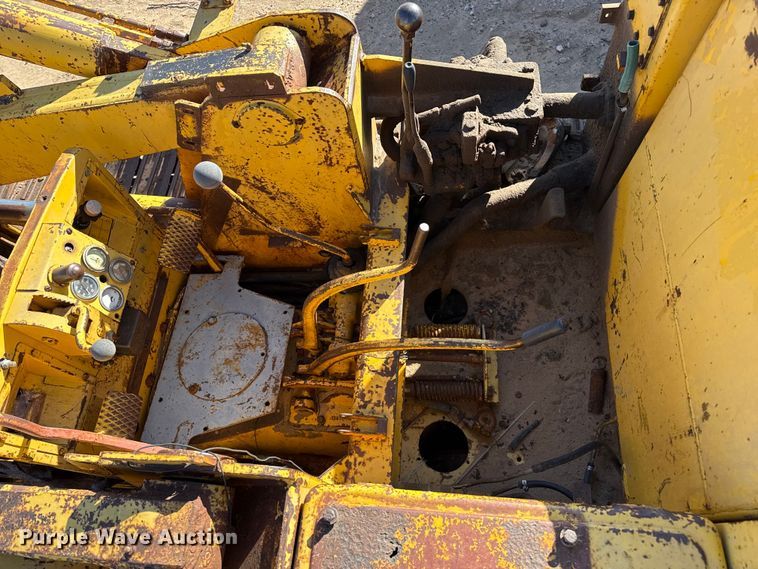 image for item EP2546 Drott 9K3 track loader