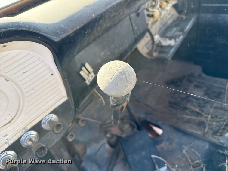 image for item EP2549 Ford F600 dump flatbed truck