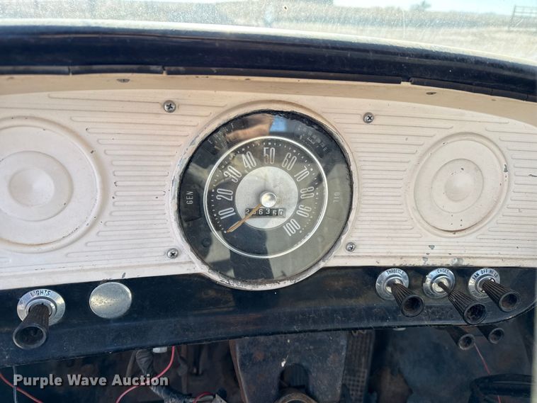 image for item EP2549 Ford F600 dump flatbed truck