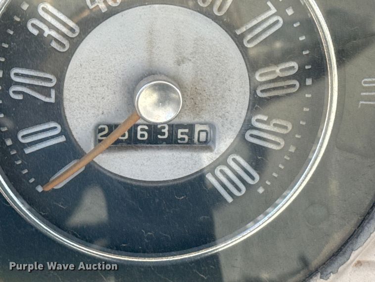 image for item EP2549 Ford F600 dump flatbed truck