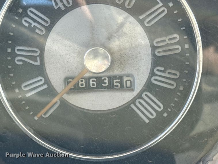 image for item EP2549 Ford F600 dump flatbed truck