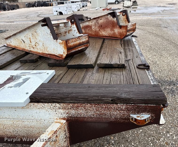 image for item EP2589 1998 Belshe T9 equipment trailer