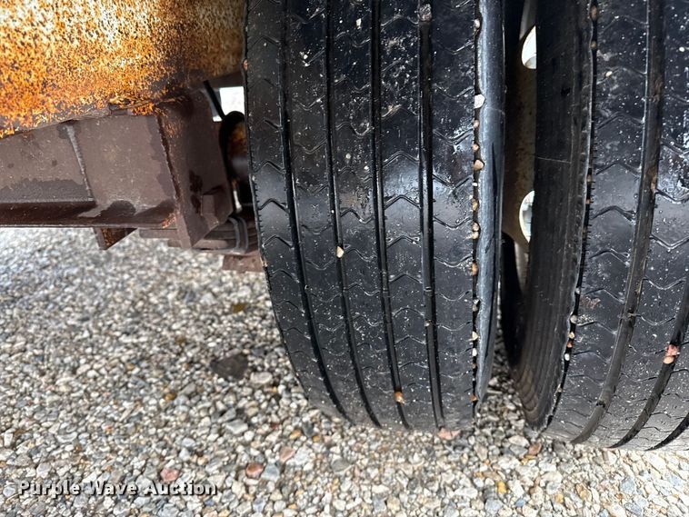 image for item EP2589 1998 Belshe T9 equipment trailer