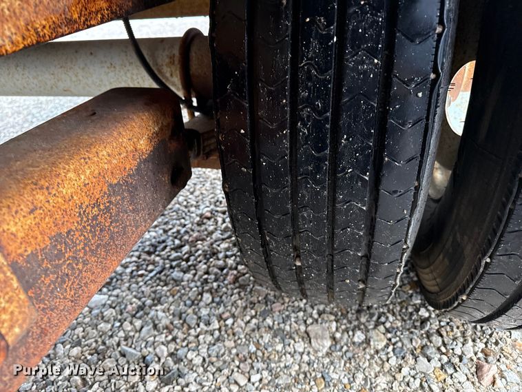 image for item EP2589 1998 Belshe T9 equipment trailer