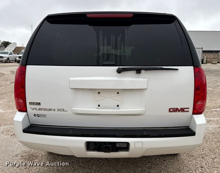 image for item EP2590 2011 GMC Yukon SUV