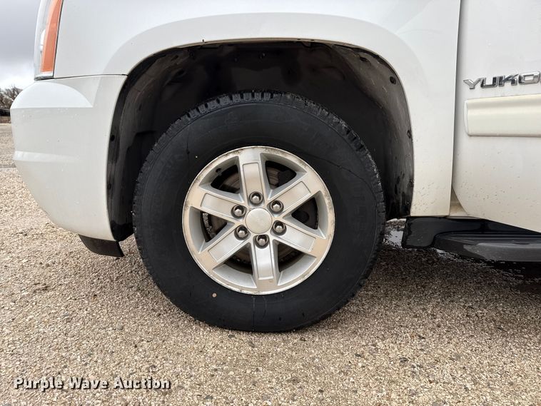 image for item EP2590 2011 GMC Yukon SUV