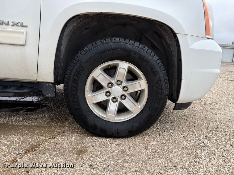 image for item EP2590 2011 GMC Yukon SUV