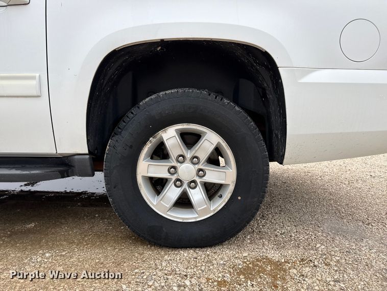 image for item EP2590 2011 GMC Yukon SUV