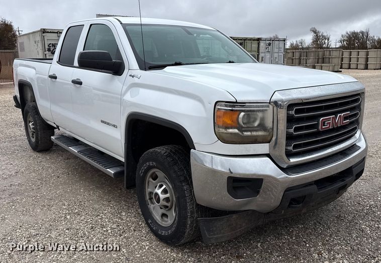 image for item EP2592 2017 GMC Sierra 2500HD Double Cab pickup truck