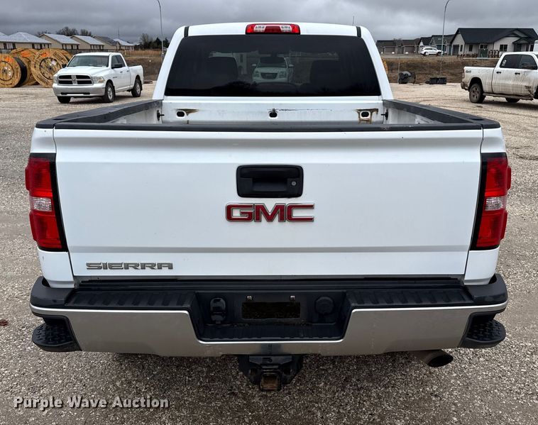 image for item EP2592 2017 GMC Sierra 2500HD Double Cab pickup truck