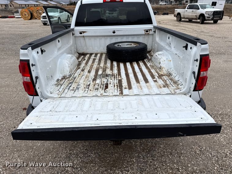 image for item EP2592 2017 GMC Sierra 2500HD Double Cab pickup truck