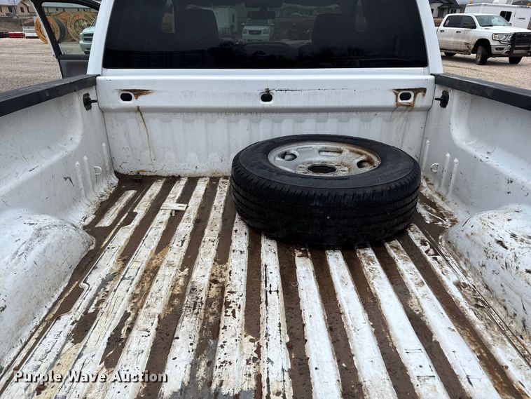 image for item EP2592 2017 GMC Sierra 2500HD Double Cab pickup truck