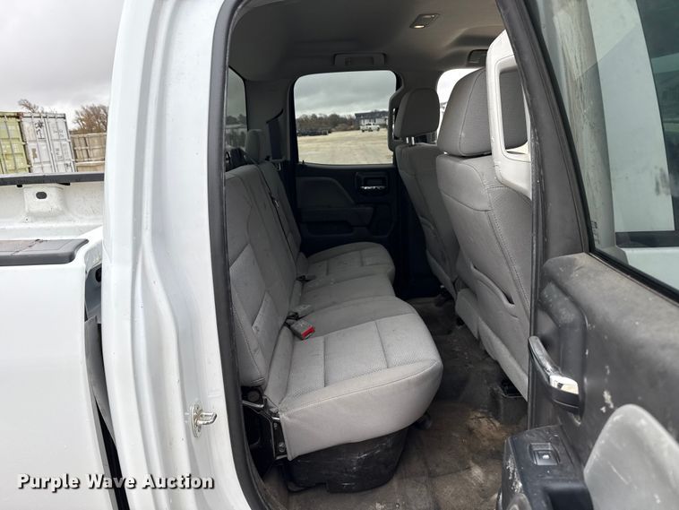 image for item EP2592 2017 GMC Sierra 2500HD Double Cab pickup truck