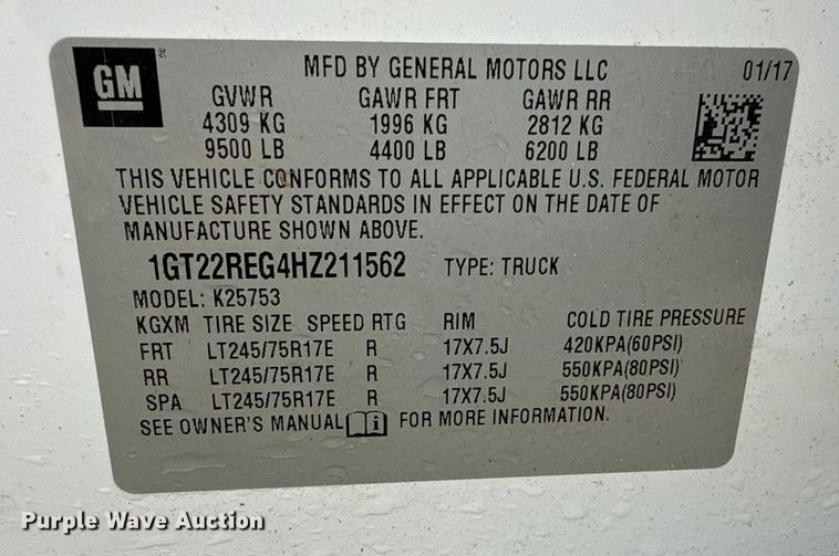 image for item EP2592 2017 GMC Sierra 2500HD Double Cab pickup truck