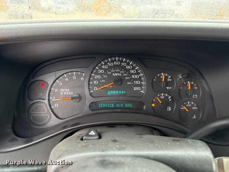 image for item EP2594 2005 GMC Sierra 1500 Ext. Cab pickup truck