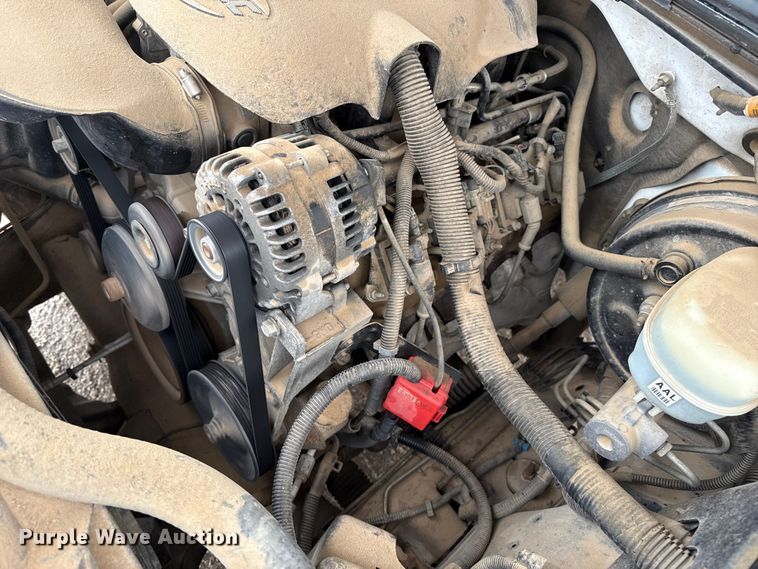 image for item EP2594 2005 GMC Sierra 1500 Ext. Cab pickup truck