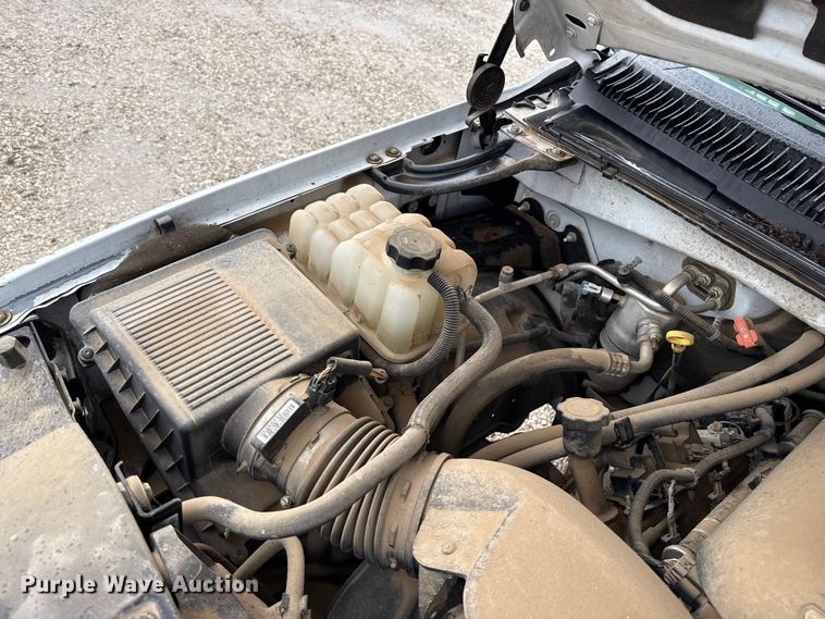 image for item EP2594 2005 GMC Sierra 1500 Ext. Cab pickup truck