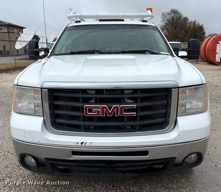 image for item EP2595 2008 GMC 3500HD Ext. Cab utility bed pickup truck