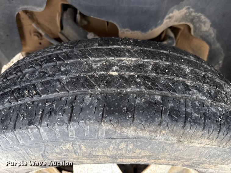 image for item EP2595 2008 GMC 3500HD Ext. Cab utility bed pickup truck