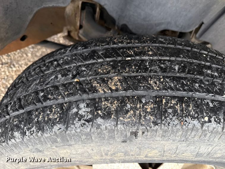 image for item EP2595 2008 GMC 3500HD Ext. Cab utility bed pickup truck