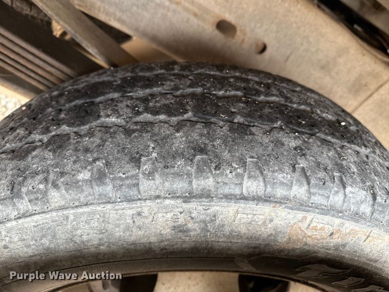 image for item EP2595 2008 GMC 3500HD Ext. Cab utility bed pickup truck