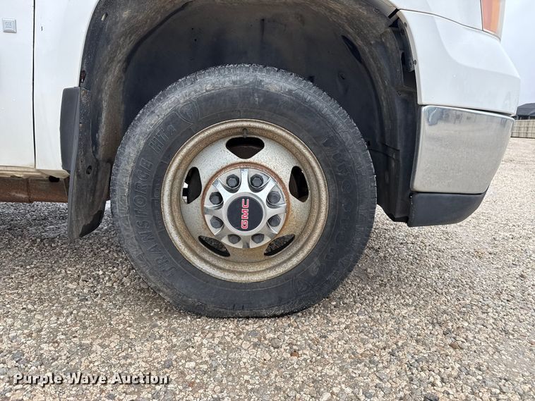 image for item EP2595 2008 GMC 3500HD Ext. Cab utility bed pickup truck