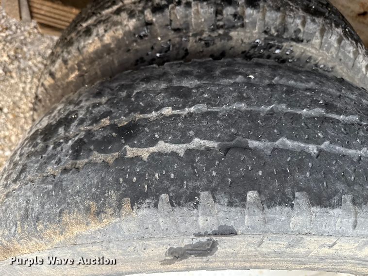 image for item EP2595 2008 GMC 3500HD Ext. Cab utility bed pickup truck