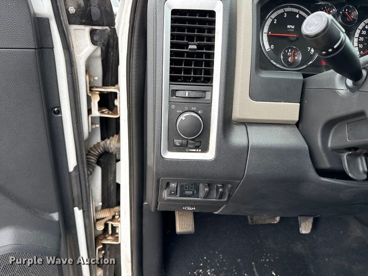 image for item EP2596 2011 Dodge Ram 1500 Quad Cab pickup truck