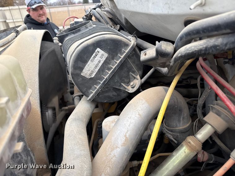 image for item EP2597 2004 GMC C7500 flatbed truck