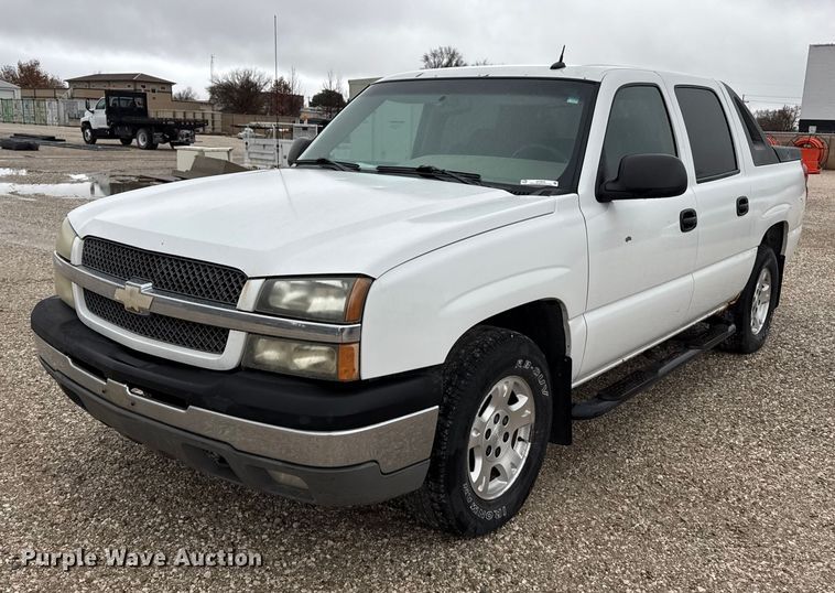 image for item EP2603 2004 Chevrolet Avalanche pickup truck