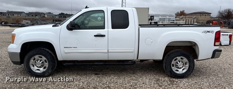 image for item EP2604 2010 GMC Sierra 2500HD Ext. Cab pickup truck