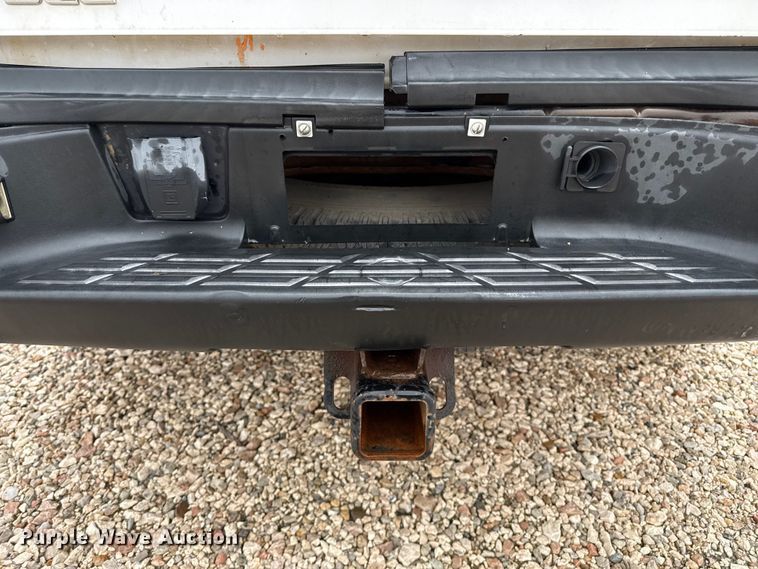 image for item EP2604 2010 GMC Sierra 2500HD Ext. Cab pickup truck