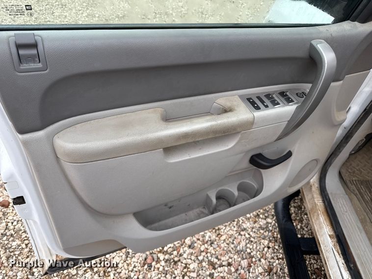 image for item EP2604 2010 GMC Sierra 2500HD Ext. Cab pickup truck