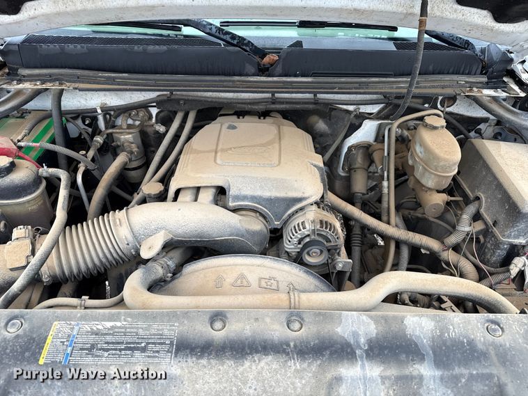 image for item EP2604 2010 GMC Sierra 2500HD Ext. Cab pickup truck