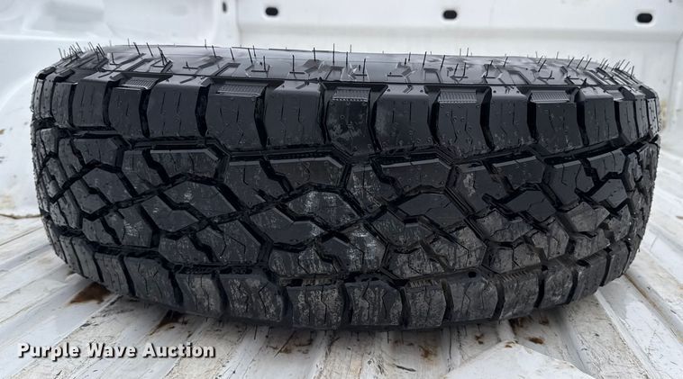 image for item EP2604 2010 GMC Sierra 2500HD Ext. Cab pickup truck