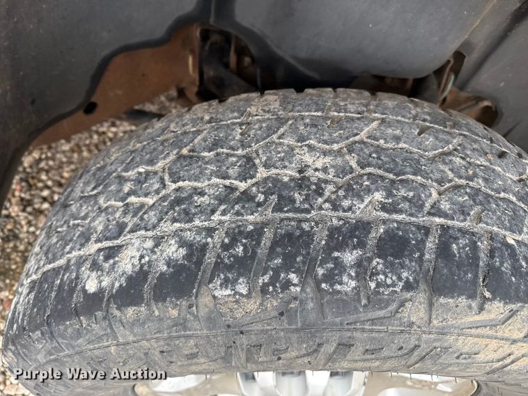 image for item EP2604 2010 GMC Sierra 2500HD Ext. Cab pickup truck