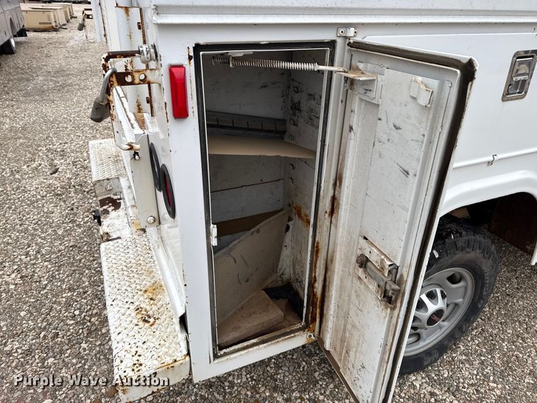 image for item EP2605 2017 GMC Sierra 2500HD Double Cab utility bed pickup truck