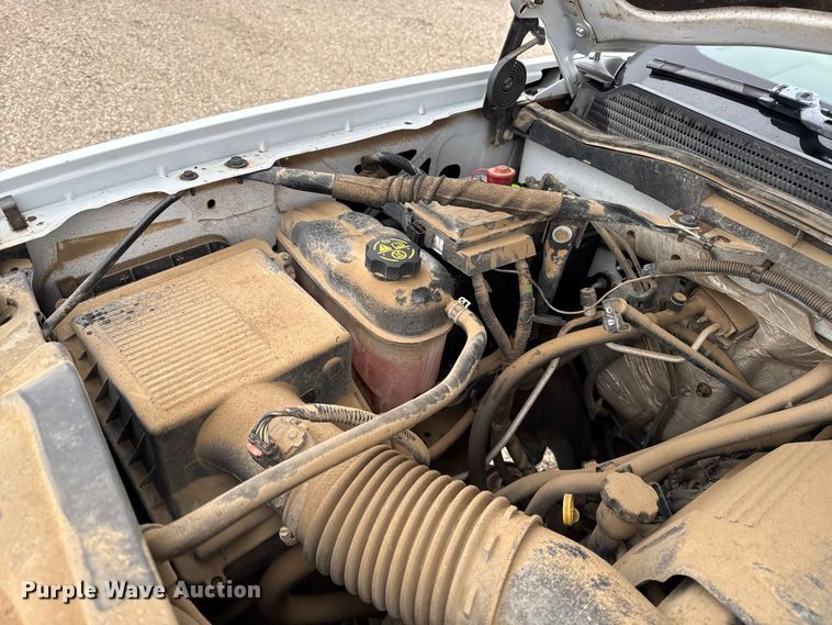 image for item EP2605 2017 GMC Sierra 2500HD Double Cab utility bed pickup truck