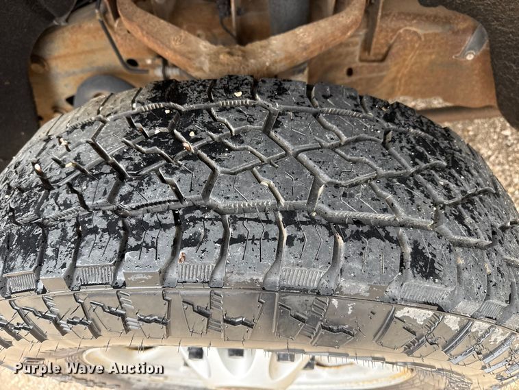 image for item EP2605 2017 GMC Sierra 2500HD Double Cab utility bed pickup truck