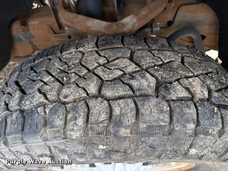 image for item EP2605 2017 GMC Sierra 2500HD Double Cab utility bed pickup truck