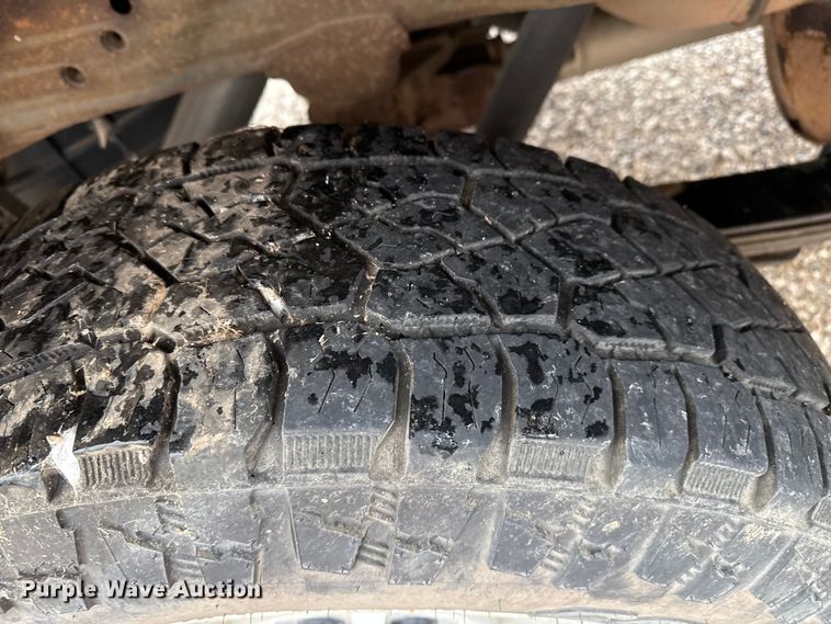 image for item EP2605 2017 GMC Sierra 2500HD Double Cab utility bed pickup truck