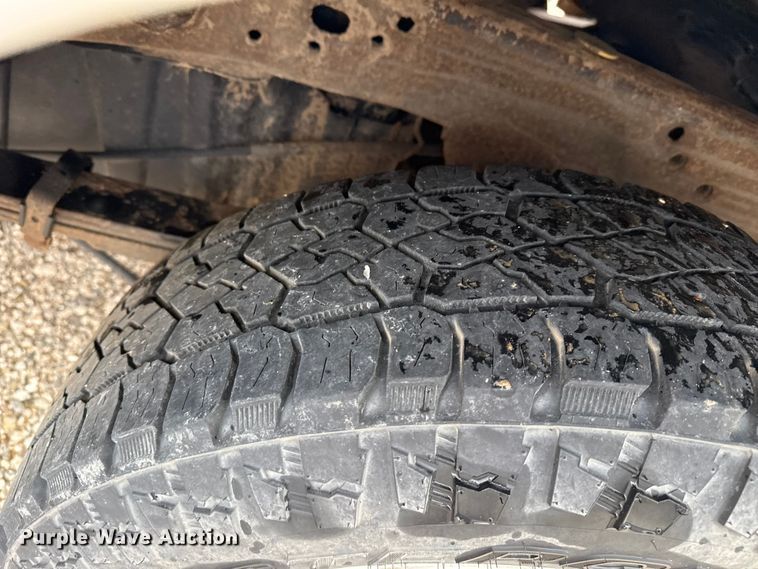 image for item EP2605 2017 GMC Sierra 2500HD Double Cab utility bed pickup truck