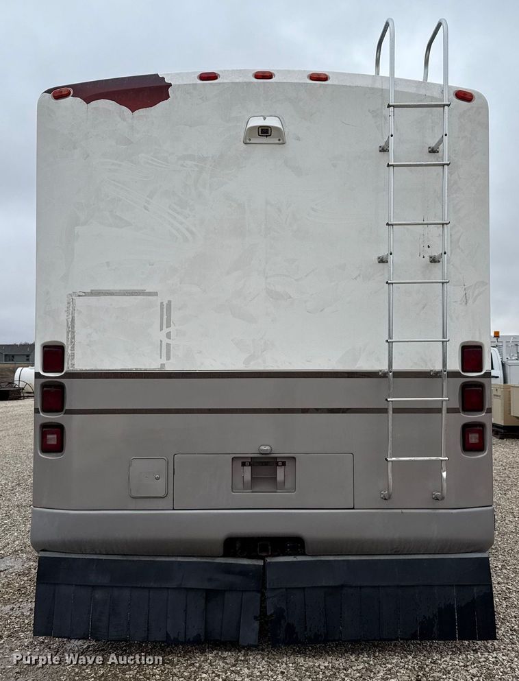 image for item EP2606 1999 Fleetwood Motor Homes RV