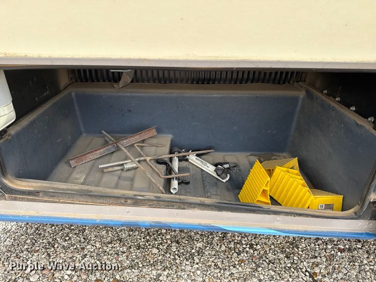 image for item EP2606 1999 Fleetwood Motor Homes RV